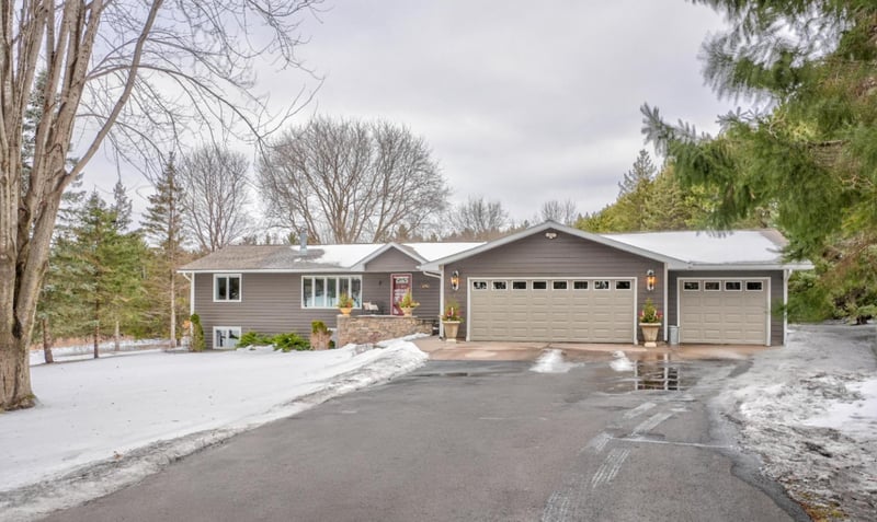 14396 E Oakgreen Cir S, Afton, MN 55001