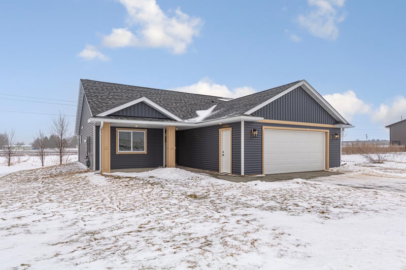 804 2nd St Se, Dodge Center, MN 55927