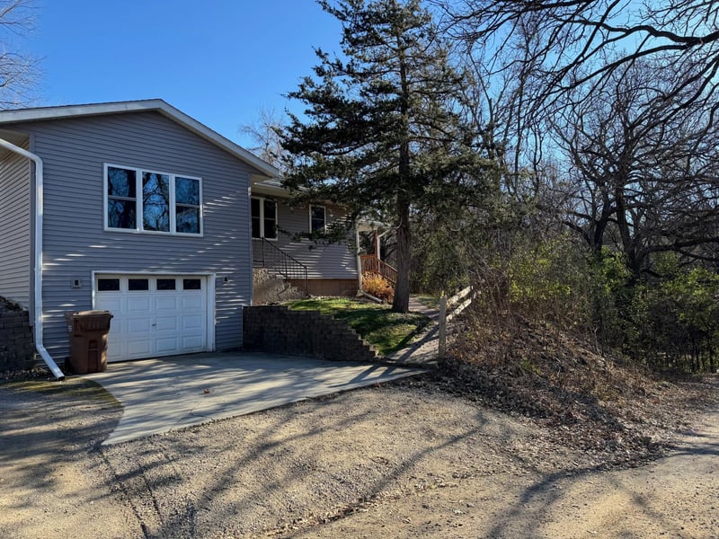 1508 Ridgeview Dr, Montevideo, MN 56265