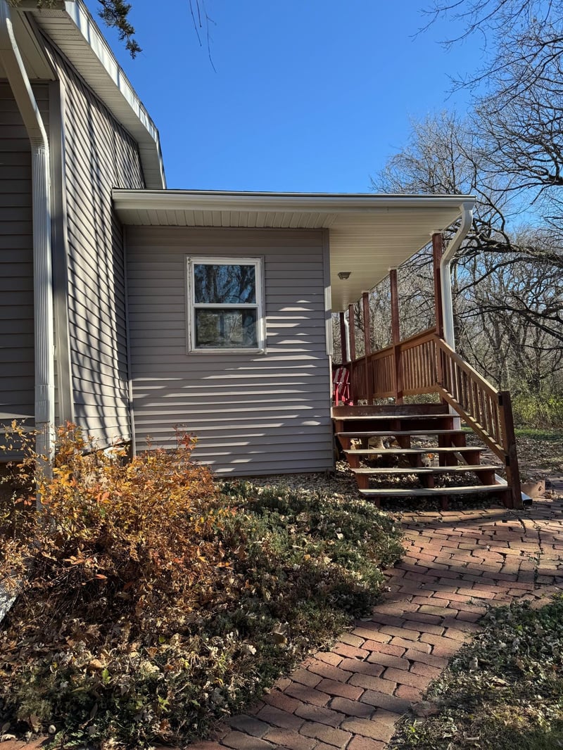 1508 Ridgeview Dr, Montevideo, MN 56265