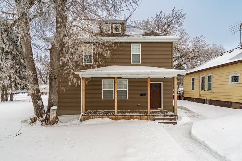 123 Washington Ave, Crookston, MN 56716