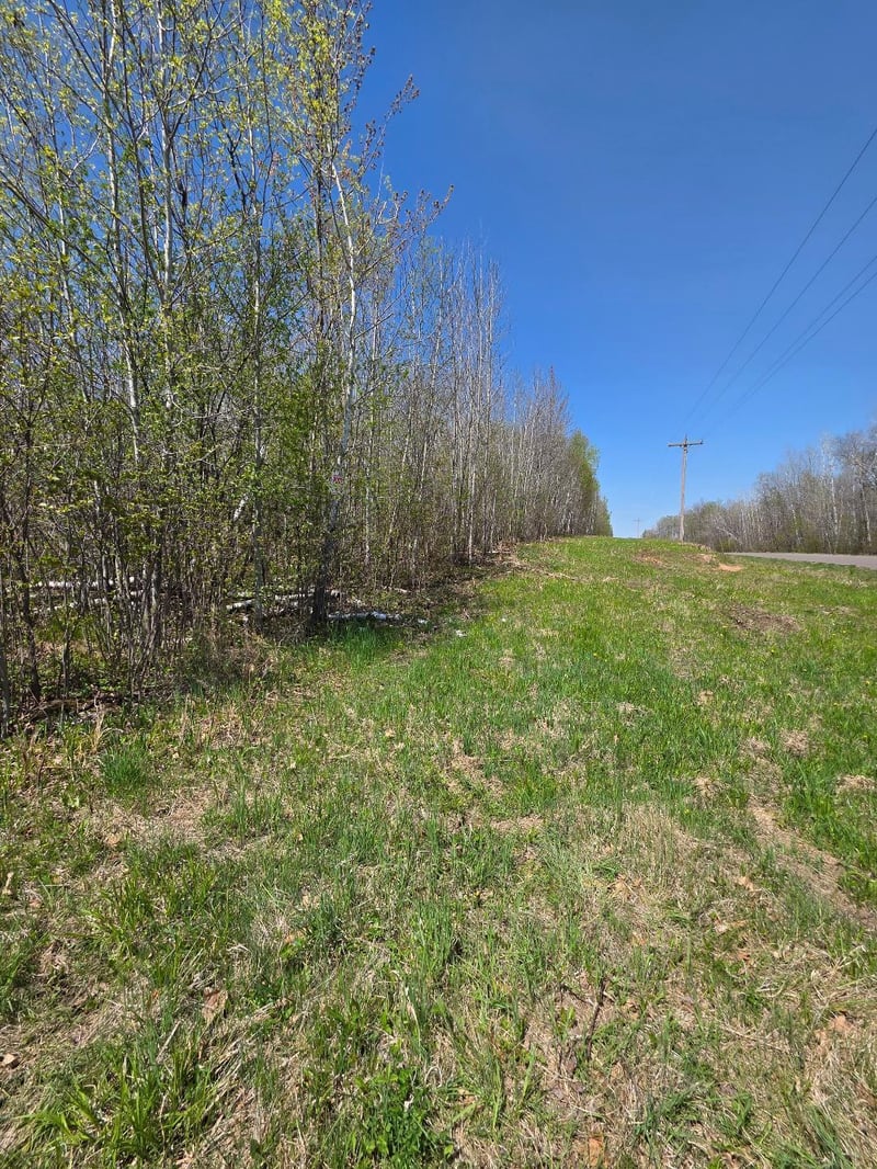 00 4th, Clayton, WI 54004