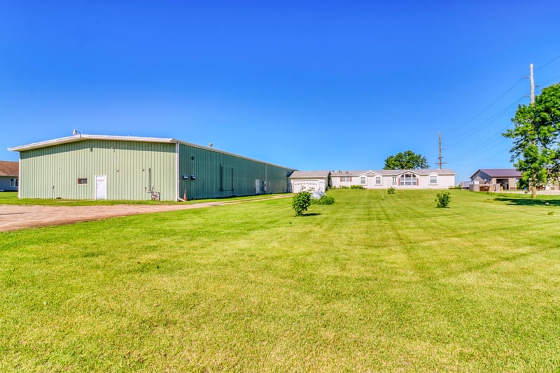 325 1 St SW, Ulen, MN 56585