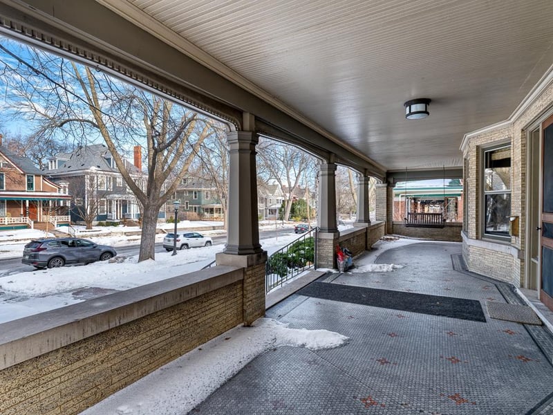 716 Lincoln Ave, Saint Paul, MN 55105