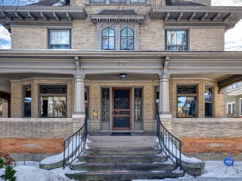 716 Lincoln Ave, Saint Paul, MN 55105