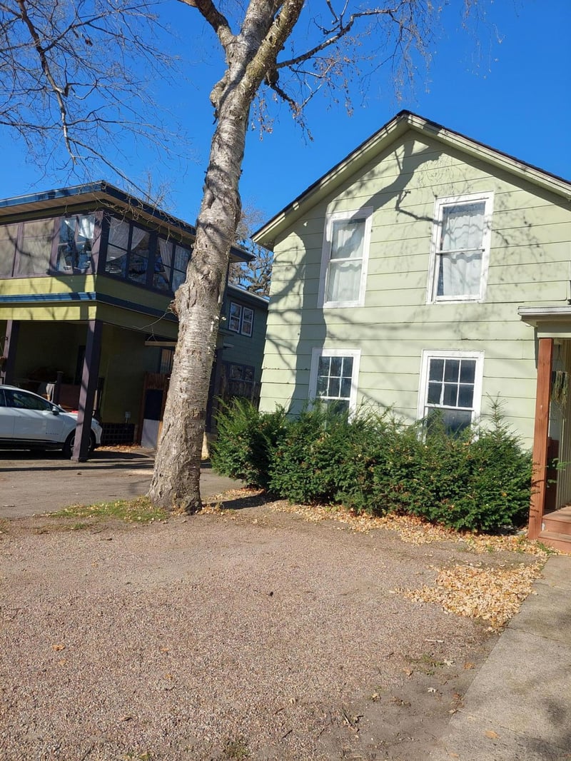 234 E School St, Owatonna, MN 55060