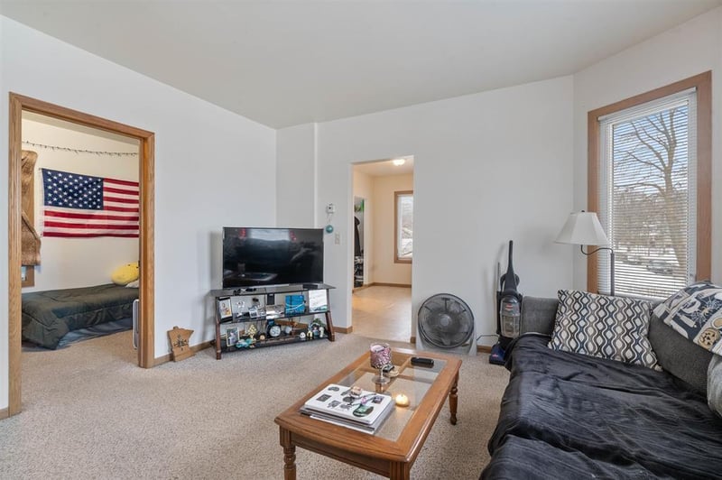 4303 Grand Ave, Duluth, MN 55807