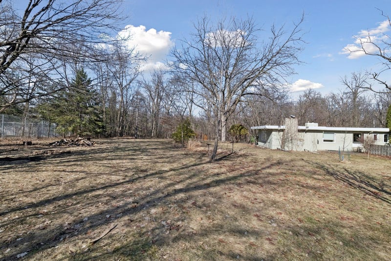 5660 Grant Lorenz Rd, Excelsior, MN 55331