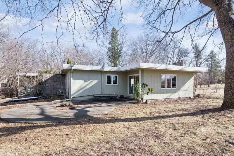 5660 Grant Lorenz Rd, Excelsior, MN 55331