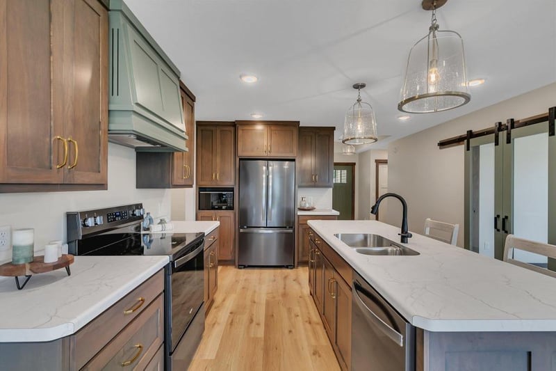 5815 Rivers Edge Dr, Saint Cloud, MN 56303
