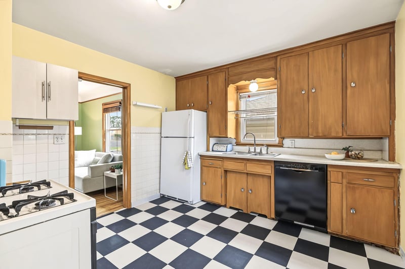 4018 Monroe St NE, Columbia Heights, MN 55421