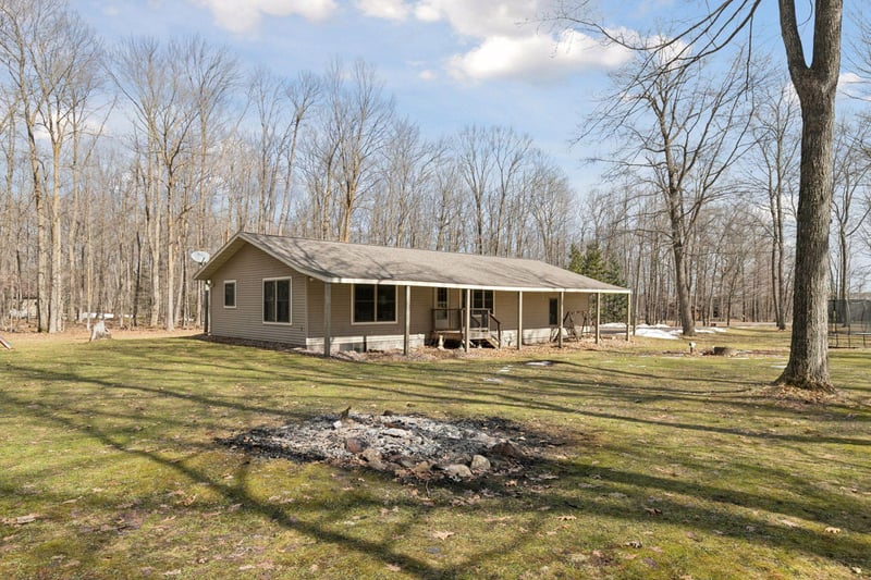 2528 3 1/4 5th St, Cumberland, WI 54829