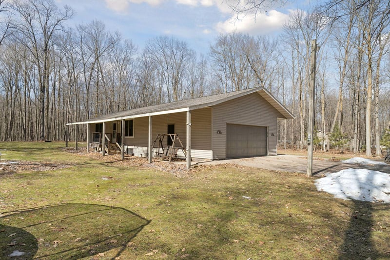 2528 3 1/4 5th St, Cumberland, WI 54829