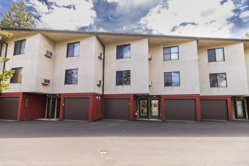 1643 Dunlap St N #4, Saint Paul, MN 55108
