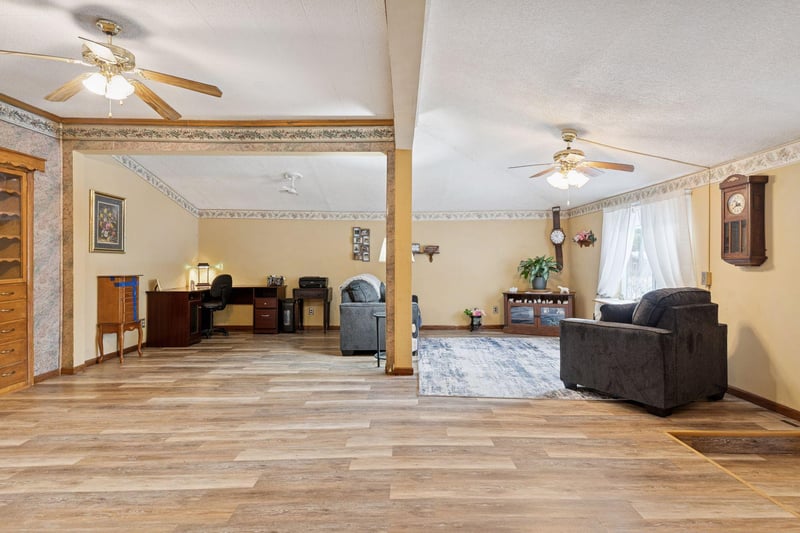 2559 2nd St, White Bear Twp, MN 55110