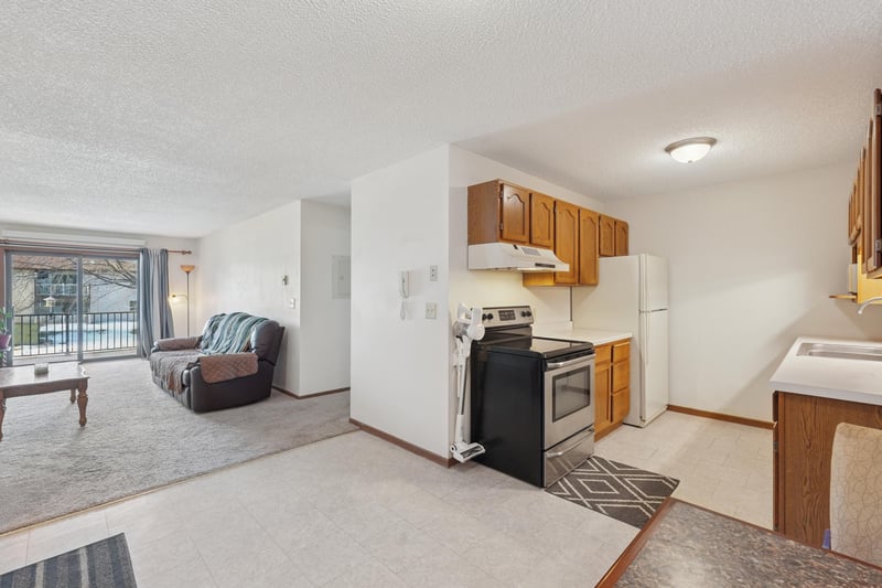 3125 Cory Ln #208, Hastings, MN 55033