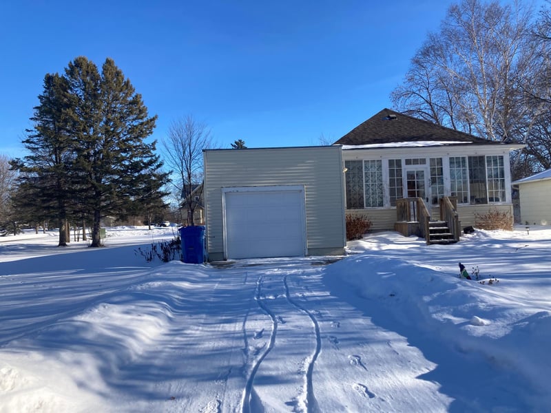 620 3rd St, Hawley, MN 56549