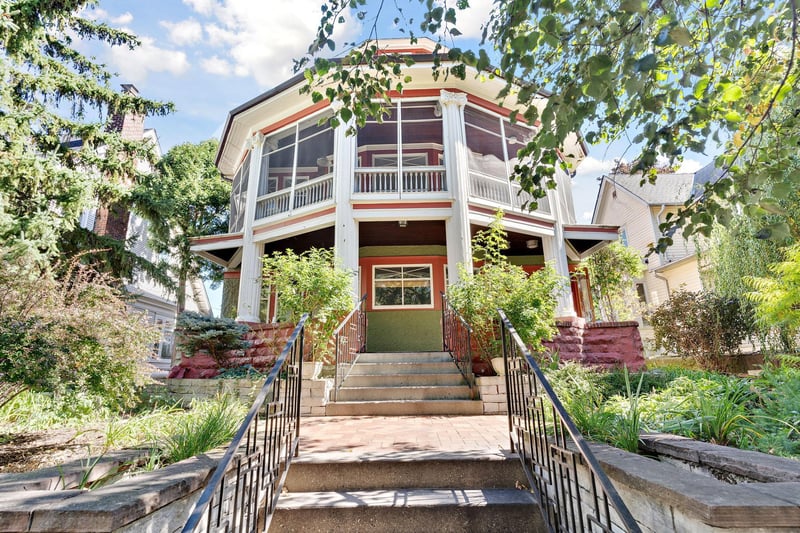 3013 James Ave S, Minneapolis, MN 55408