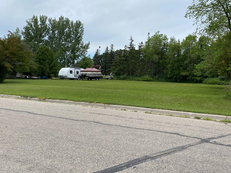 1603 Cardinal Dr N, Thief River Falls, MN 56701