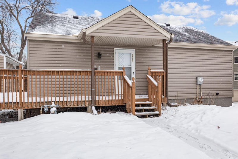 3563 Pilgrim Ln N, Plymouth, MN 55441