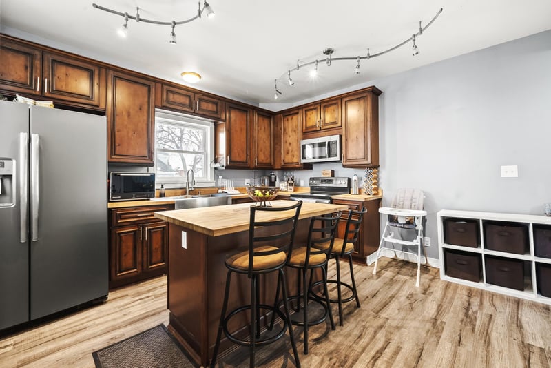 401 W Adams St, Arlington, MN 55307