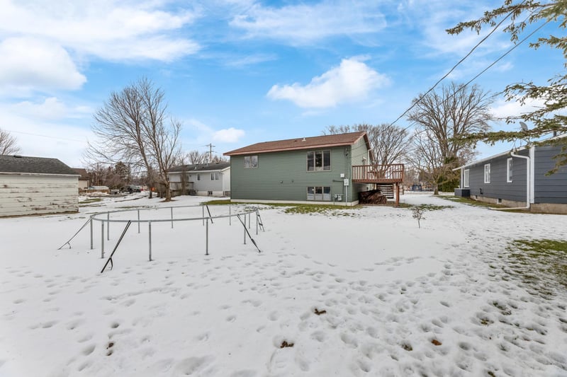 145 4th Ave NW, Elgin, MN 55932