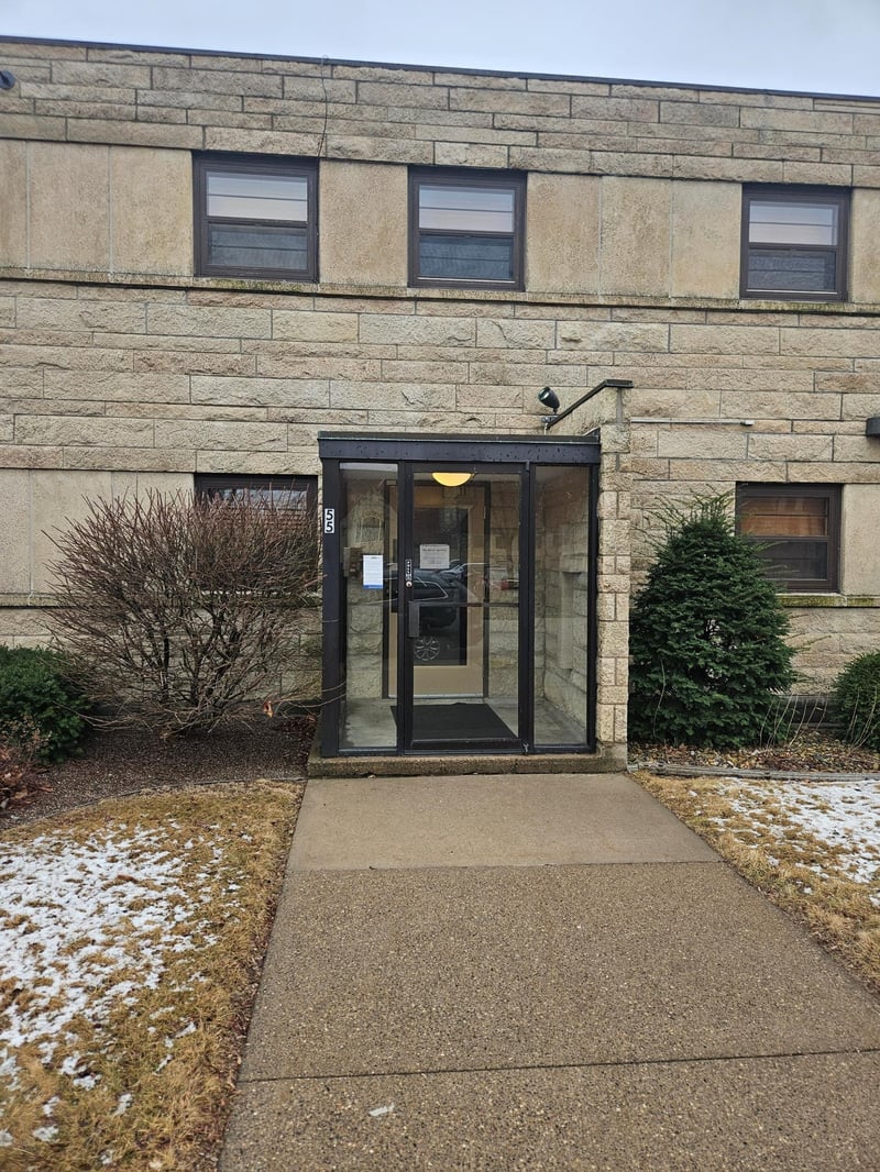 176 W 8th St & 402 Center St, Winona, MN 55987