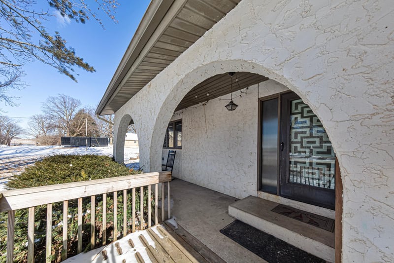 51489 Southridge Ln, Waterville, MN 56096
