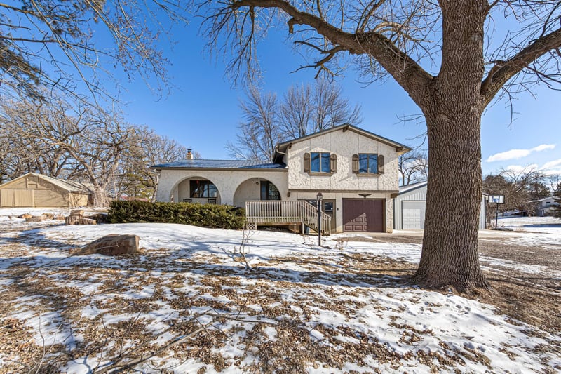 51489 Southridge Ln, Waterville, MN 56096