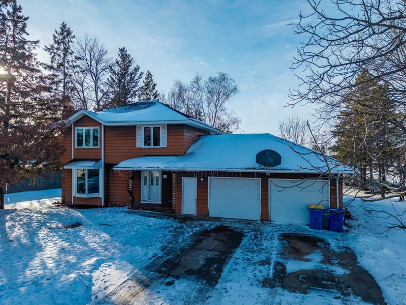 905 Marshall Ave, Henning, MN 56551
