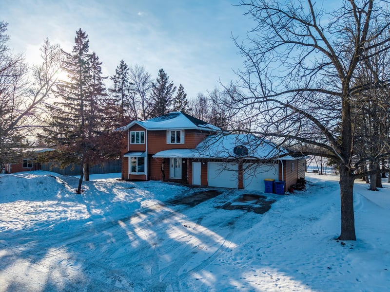 905 Marshall Ave, Henning, MN 56551