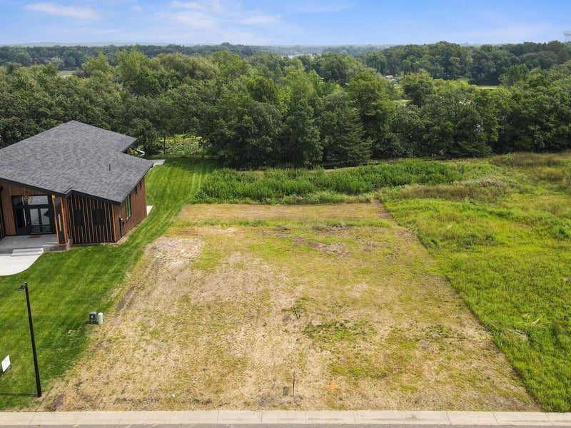 18651 Ogden Cir NW, Elk River, MN 55330