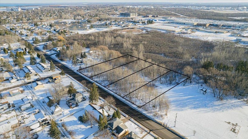 30 N 21st St E, Superior, WI 54880