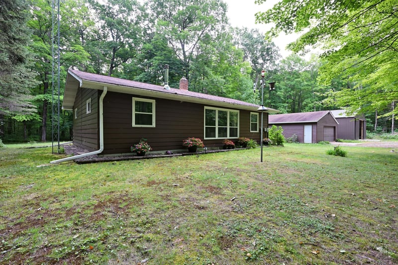 6880 N Koudelka Ave, Stone Lake, WI 54876