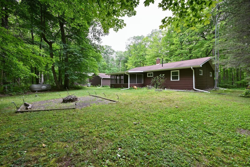 6880 N Koudelka Ave, Stone Lake, WI 54876