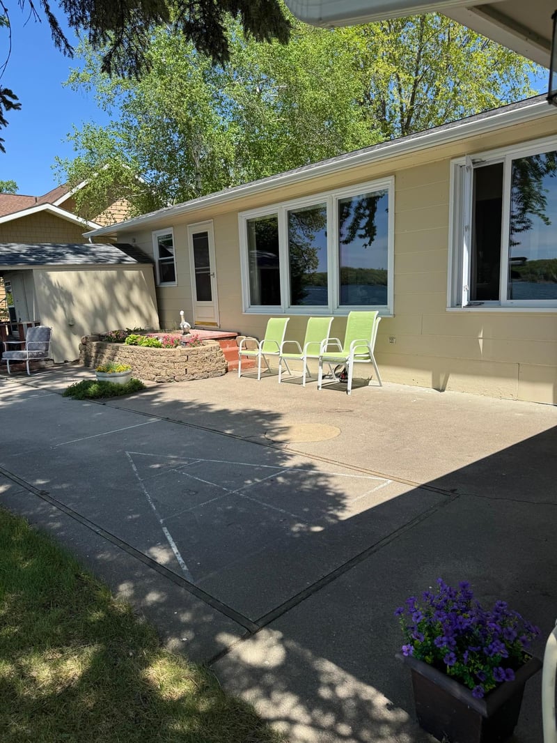 137 Mc Cloud St, Ortonville, MN 56278