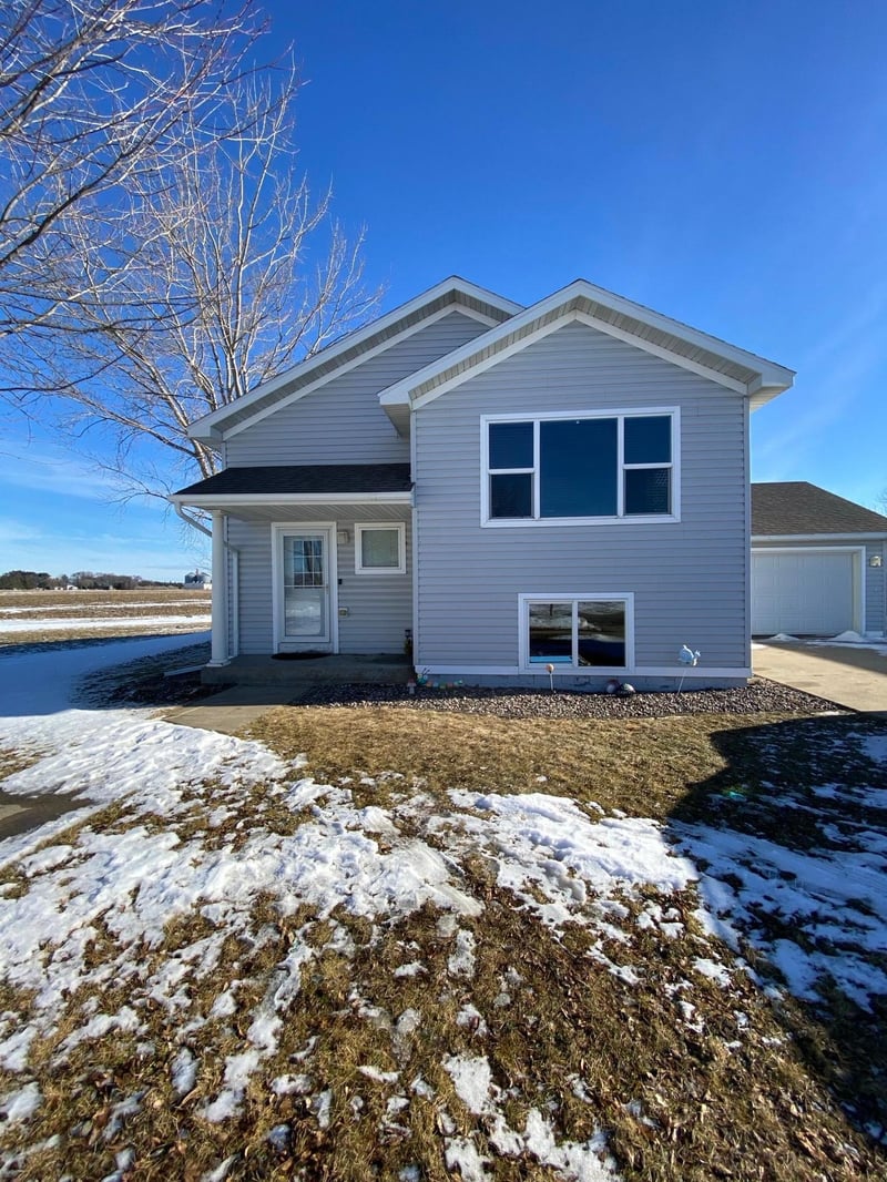 108 7th St SE, Grand Meadow, MN 55936