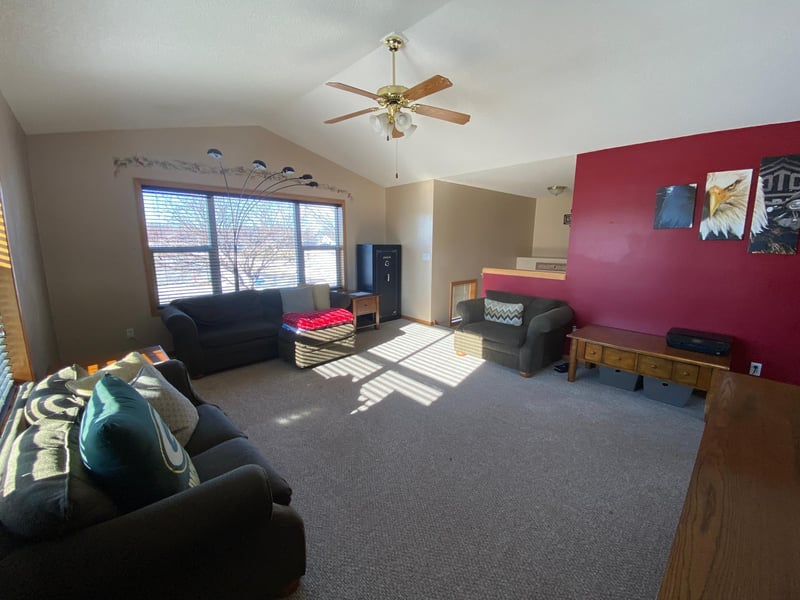108 7th St SE, Grand Meadow, MN 55936