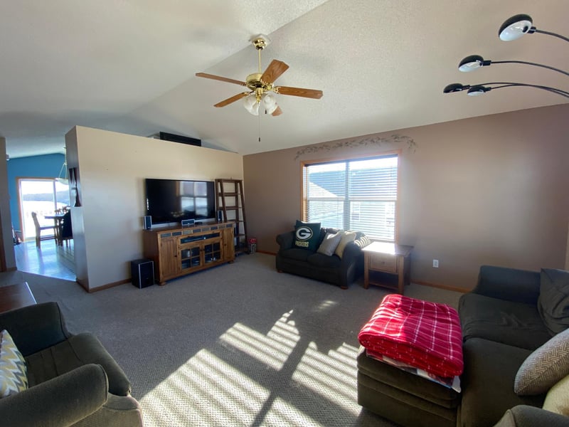 108 7th St SE, Grand Meadow, MN 55936