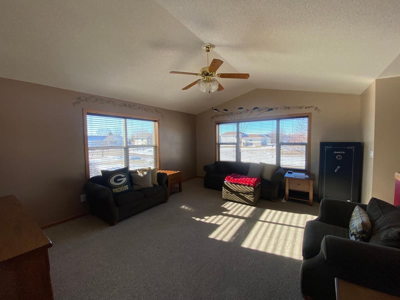 108 7th St SE, Grand Meadow, MN 55936