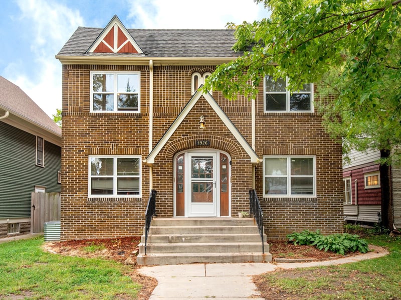 1926 Grand Ave, Saint Paul, MN 55105