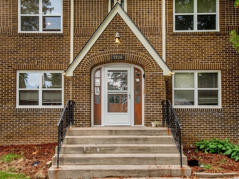 1926 Grand Ave, Saint Paul, MN 55105