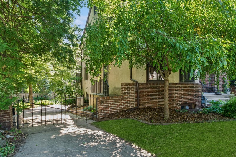 5319 Upton Ave S, Minneapolis, MN 55410