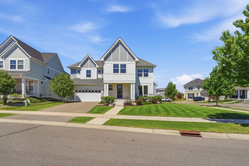 16221 Duskwood Trl, Lakeville, MN 55044