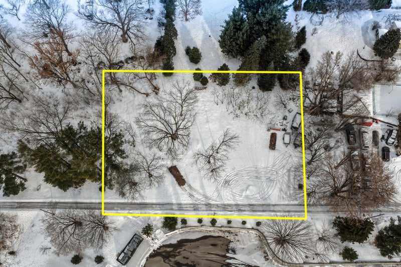 130x Dodd Rd, Mendota Heights, MN 55118