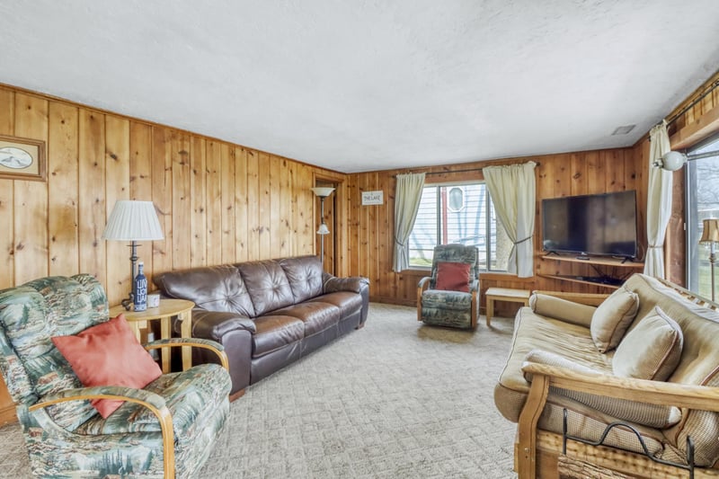 51036 County Highway 9, Pelican Rapids, MN 56572