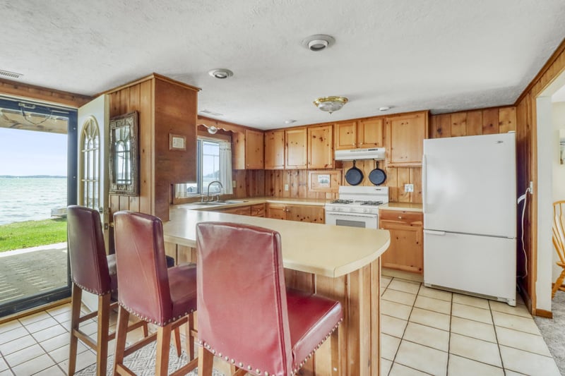 51036 County Highway 9, Pelican Rapids, MN 56572