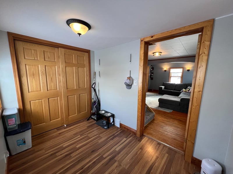 511 3rd St Ne, Chisholm, MN 55719
