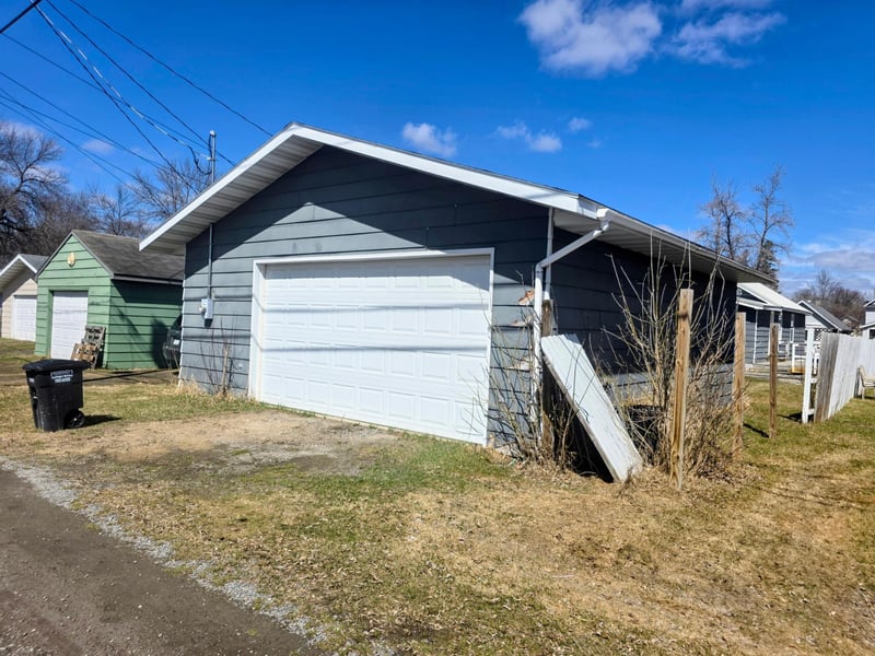 611 9th St, International Falls, MN 56649