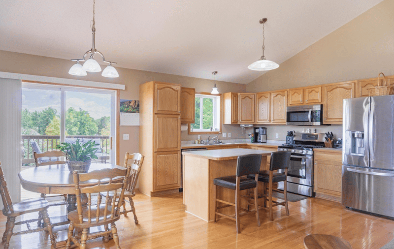 211 Clover Ct, Jordan, MN 55352